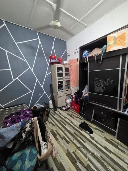 Rumah Teres 1-Tingkat untuk Dijual di Taman Universiti (Skudai) - Vivy Ng - Bedroom - PropertyGuru.com.my