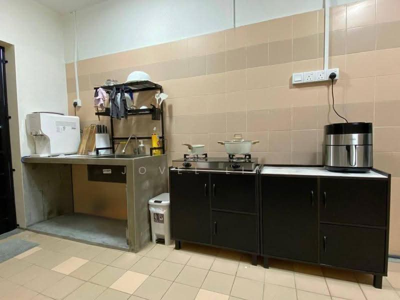 Rumah Teres 2-Tingkat untuk Dijual di Taman Mount Austin (Tebrau) - Jovel Lim - Kitchen - PropertyGuru.com.my
