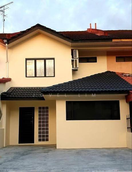 Rumah Teres 2-Tingkat untuk Dijual di Taman Mount Austin (Tebrau) - Jovel Lim - Exterior - PropertyGuru.com.my
