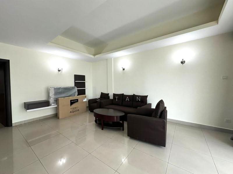 Kediaman Servis untuk Dijual di Midas @ Seri Alam - CS Tan - Living Room - PropertyGuru.com.my