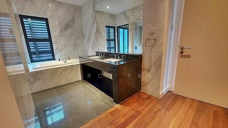 Rumah Berkembar untuk Dijual di Mont Kiara (Kuala Lumpur) - Jercy Tan - Bathroom - PropertyGuru.com.my