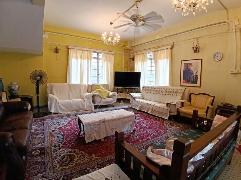 Bungalow House for Sale in Johor Bahru (Johor) - Ida Aziz - Living Room - PropertyGuru.com.my
