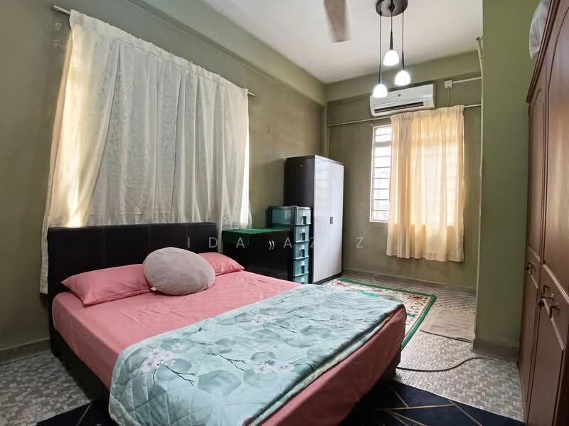 Bungalow House for Sale in Johor Bahru (Johor) - Ida Aziz - Bedroom - PropertyGuru.com.my