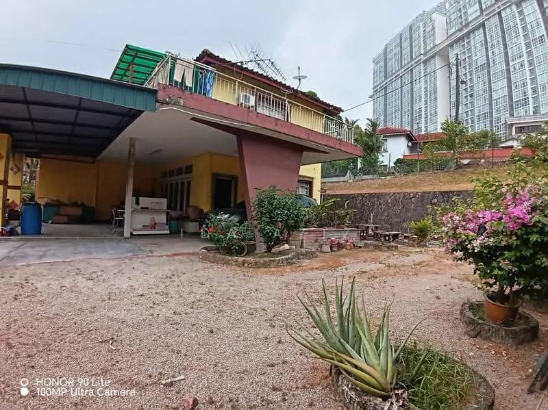 Bungalow House for Sale in Johor Bahru (Johor) - Ida Aziz - Exterior - PropertyGuru.com.my
