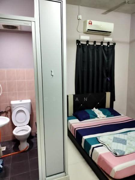 Semi-Detached House for Rent in Taman Abad (Johor Bahru) - CS Tan - Bedroom - PropertyGuru.com.my