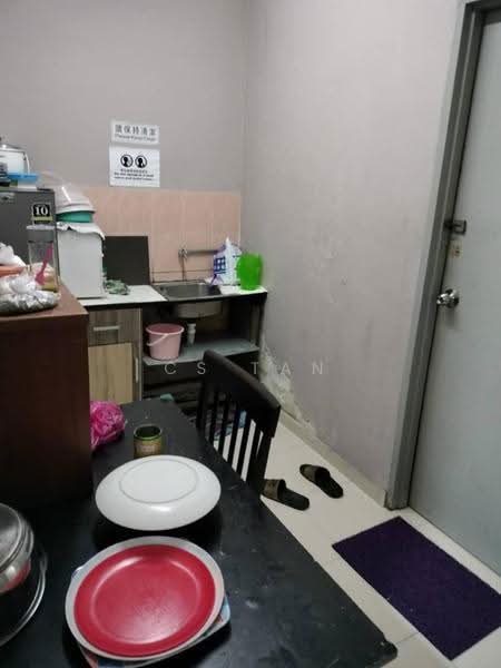Semi-Detached House for Rent in Taman Abad (Johor Bahru) - CS Tan - Kitchen - PropertyGuru.com.my