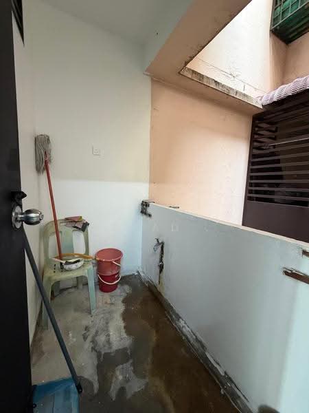 Apartment for Sale at Idaman Apartment - Aswad . - Laundry area - PropertyGuru.com.my