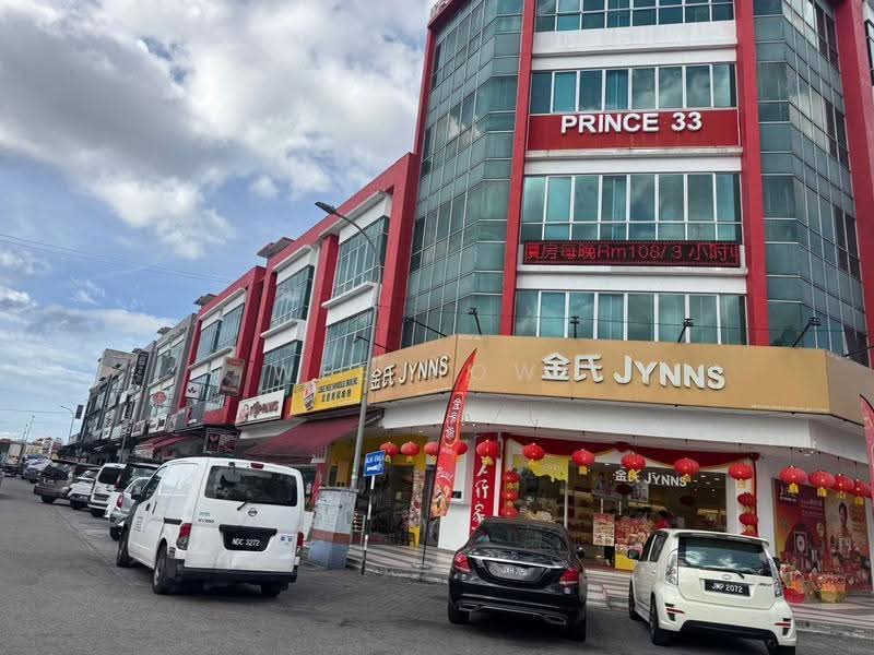 Shop for Rent in Taman Mount Austin (Tebrau) - Wee Howe - Exterior - PropertyGuru.com.my