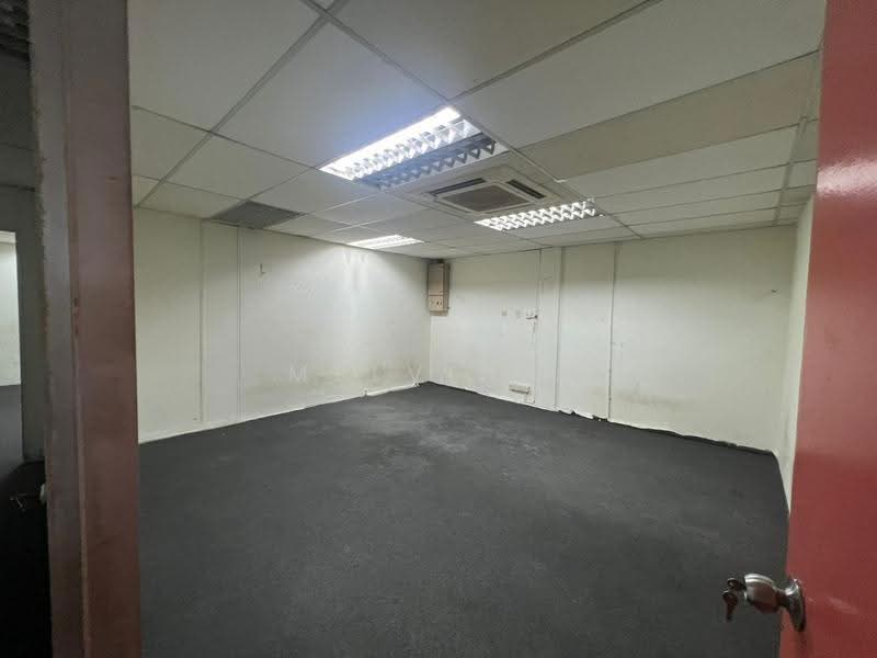 Office for Rent in Seri Kembangan (Selangor) - Melvin . - Interior - PropertyGuru.com.my