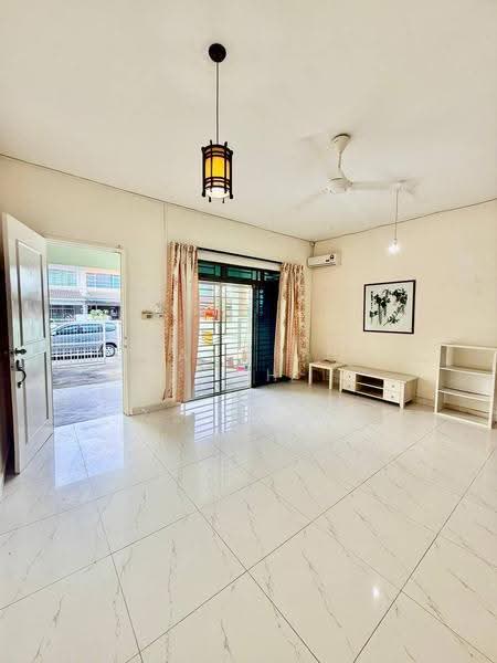 Rumah Teres 2-Tingkat untuk Dijual di Austin (Johor Bahru) - Guang Jun Loh - PropertyGuru.com.my