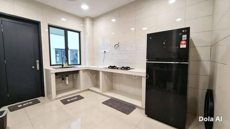 2-storey Terraced House for Rent in Bandar Rimbayu (Telok Panglima Garang) - Elyn Soo - Kitchen - PropertyGuru.com.my