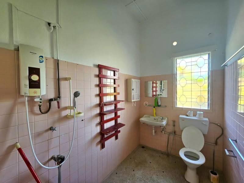 Bungalow House for Sale in Tanjung Bungah (Penang) - Max Ng - Bathroom - PropertyGuru.com.my