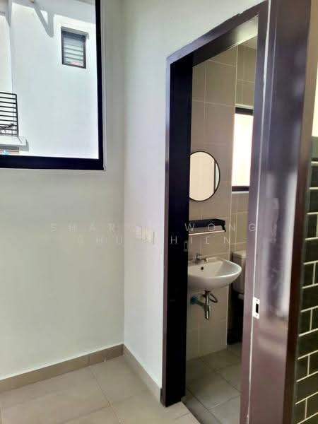 Rumah Teres untuk Disewa di Iskandar Puteri (Nusajaya) (Johor) - Sharon Wong Shu Shien - Bathroom - PropertyGuru.com.my