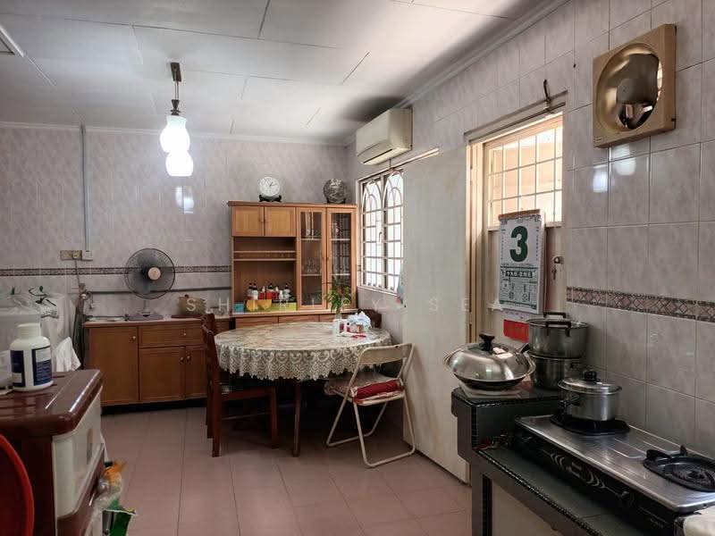 Rumah Teres 2-Tingkat untuk Dijual di Alam Damai (Cheras) - Shirley Sea - Kitchen - PropertyGuru.com.my