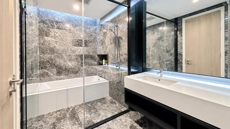 Kediaman Servis untuk Disewa di Straits Residences - Quvee Ooi - Bathroom - PropertyGuru.com.my