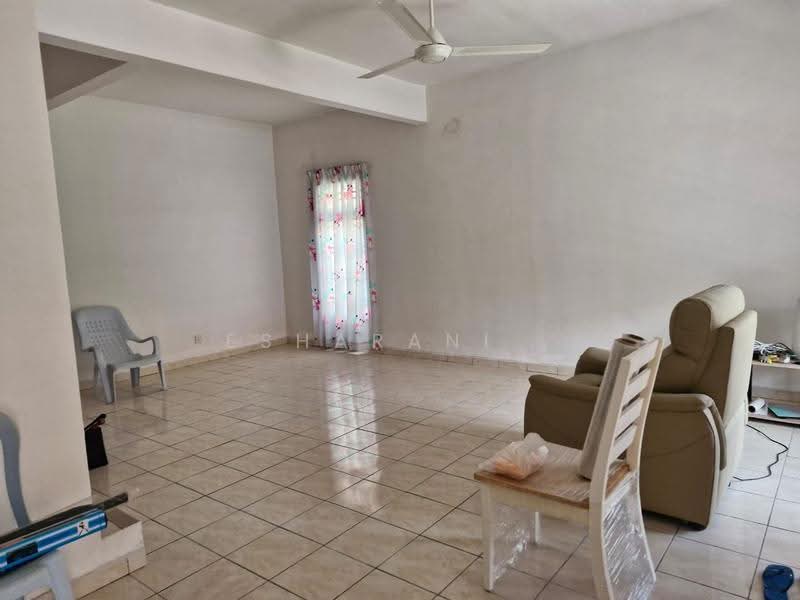 Rumah Teres 2-Tingkat untuk Dijual di Bandar Mahkota Cheras (Cheras) - Esharani . - Living Room - PropertyGuru.com.my