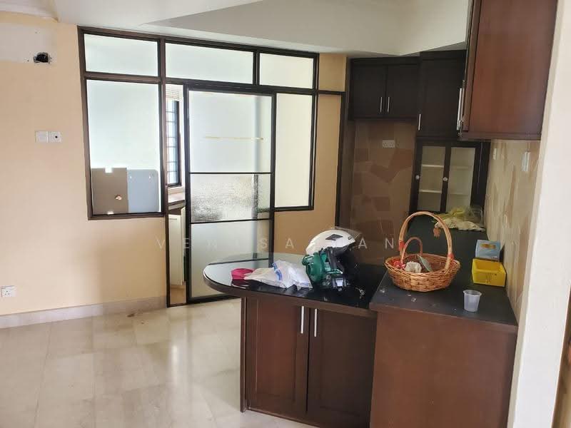 Kondominium untuk Dijual di Marina Tower (Ratu Mutiara) - Venesa Tan - Kitchen - PropertyGuru.com.my