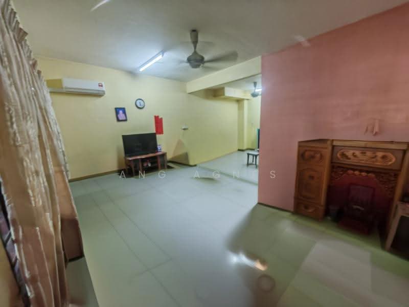2-storey Terraced House for Sale in Taman Sentosa (Klang) - Ang Agnes - Living Room - PropertyGuru.com.my