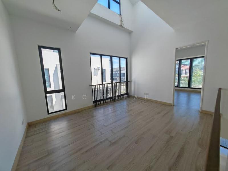 2-storey Terraced House for Sale in Elmina (Shah Alam) - KC Cheah - Living Room - PropertyGuru.com.my