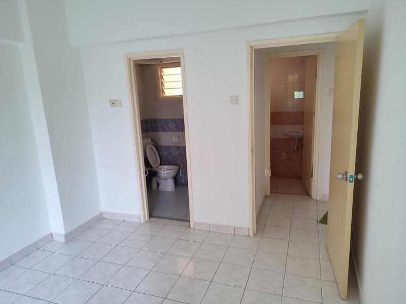 Pangsapuri untuk Dijual di Pelangi Damansara - Doris Tan - Bathroom - PropertyGuru.com.my