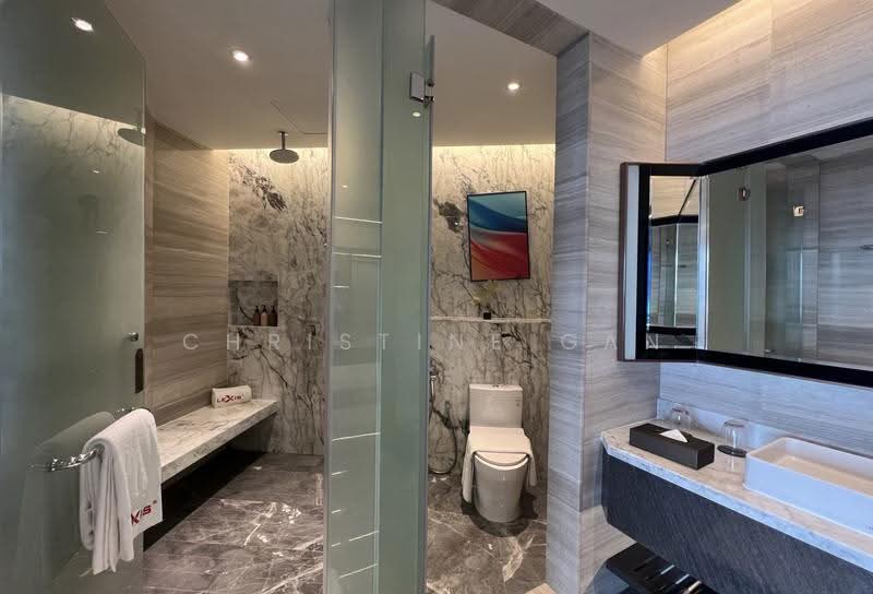 Kediaman Servis untuk Dijual di Imperial Lexis - Christine Gan - Bathroom - PropertyGuru.com.my