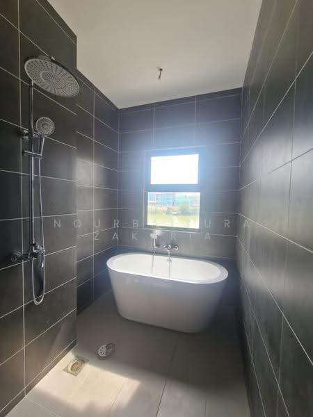 Semi-Detached House for Sale in Cyber 10 (Cyberjaya) - NOURBAIZURA ZAKARIA - Bathroom - PropertyGuru.com.my