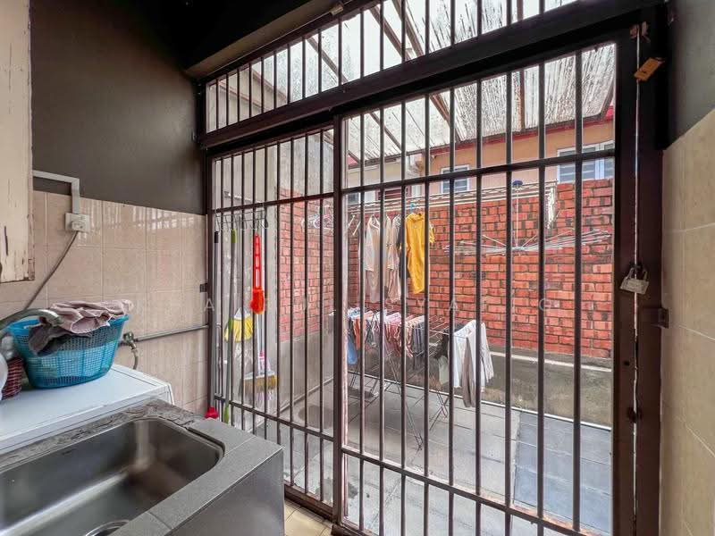 Rumah Teres 2-Tingkat untuk Dijual di Seksyen 5 (Kota Damansara) - Khairul Syafiq - Interior - PropertyGuru.com.my
