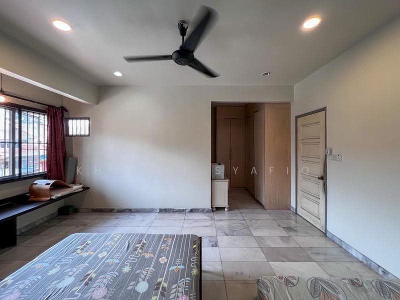 Rumah Teres 2-Tingkat untuk Dijual di Seksyen 5 (Kota Damansara) - Khairul Syafiq - Bedroom - PropertyGuru.com.my