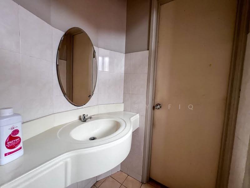 Rumah Teres 2-Tingkat untuk Dijual di Seksyen 5 (Kota Damansara) - Khairul Syafiq - Bathroom - PropertyGuru.com.my