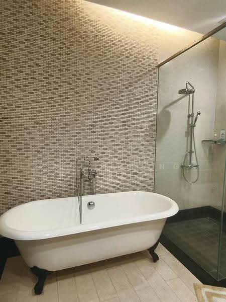 Kondominium untuk Dijual di Quayside Seafront Resort Condominiums - Paul Pheong - Bathroom - PropertyGuru.com.my