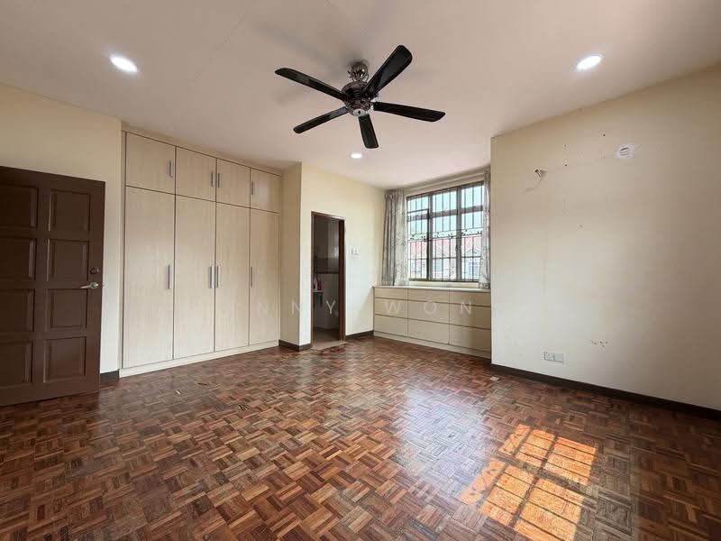Rumah Bandar untuk Disewa di Kota Emerald (Rawang) - Danny Wong - Bedroom - PropertyGuru.com.my