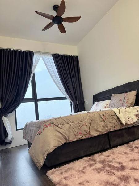 Kediaman Servis untuk Dijual di Altris Residences @ The Quartz WM - Bee Suan - Bedroom - PropertyGuru.com.my