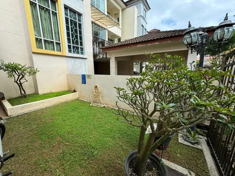 3-storey Terraced House for Sale in Tanjung Bungah (Penang) - Max Ng - Exterior - PropertyGuru.com.my