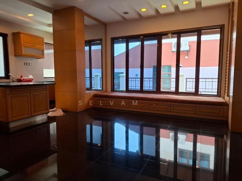 Bungalow House for Sale in Kelana Jaya (Petaling Jaya) - Selvam . - Living Room - PropertyGuru.com.my