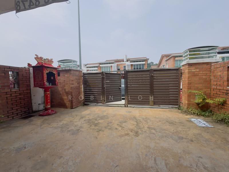 2-storey Terraced House for Sale in Kajang (Selangor) - Robin Loh - Exterior - PropertyGuru.com.my