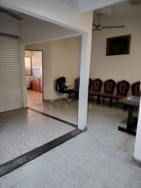 Rumah Teres 2-Tingkat untuk Dijual di Seksyen 11 (Shah Alam) - Nurul Balkis Arshad - Living Room - PropertyGuru.com.my