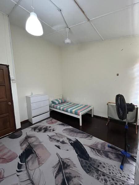 Rumah Teres 2-Tingkat untuk Dijual di Seksyen 11 (Shah Alam) - Nurul Balkis Arshad - Bedroom - PropertyGuru.com.my