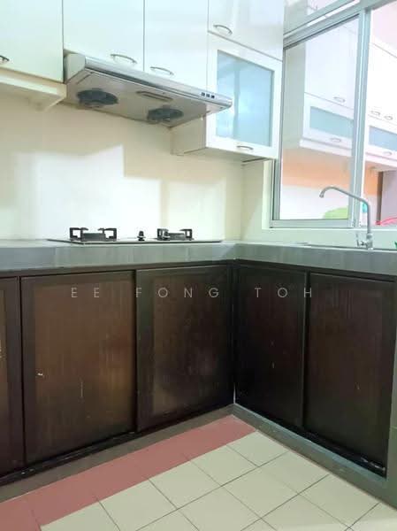 Pangsapuri untuk Dijual di Kipark Apartment - Ee Fong Toh - Kitchen - PropertyGuru.com.my