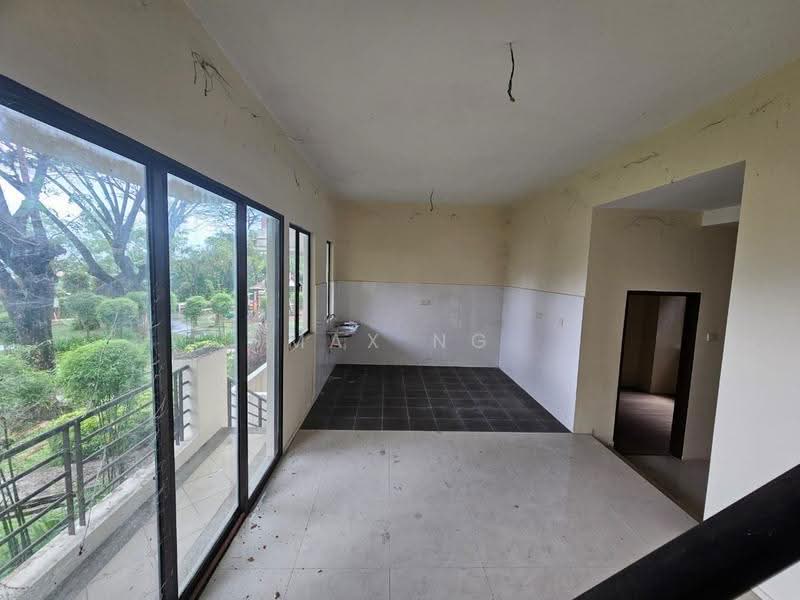3-storey Terraced House for Sale in Tanjung Bungah (Penang) - Max Ng - Balcony - PropertyGuru.com.my