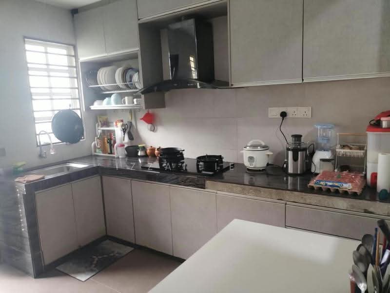 Rumah Teres 2-Tingkat untuk Dijual di Bandar Putra Permai (Seri Kembangan) - Izzaitie . - PropertyGuru.com.my