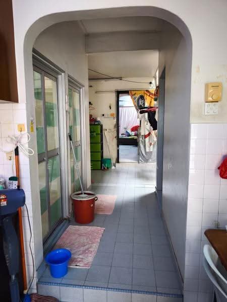 1-storey Terraced House for Sale in Kepong Baru (Kepong) - Eugene Yap - Corridor - PropertyGuru.com.my