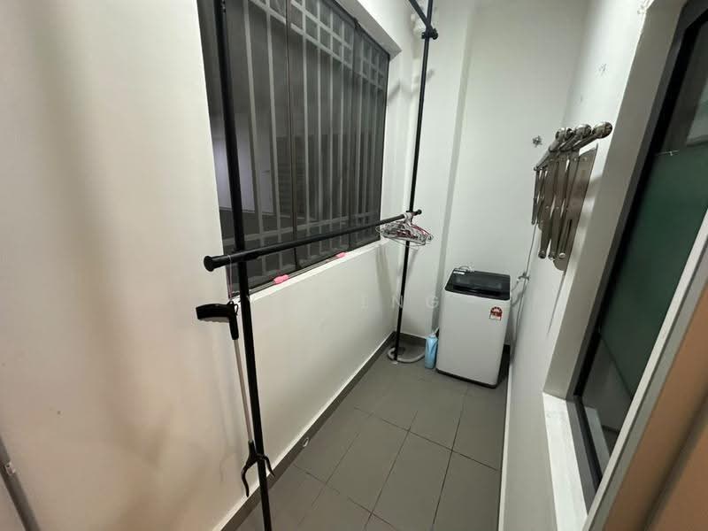 Kondominium untuk Disewa di Verando Residence - Yi Peng - Balcony - PropertyGuru.com.my