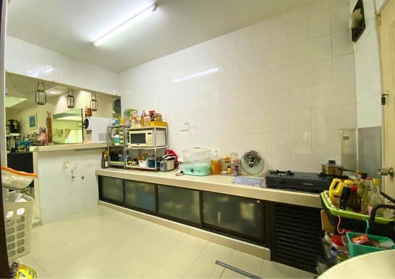 Rumah Teres 2-Tingkat untuk Dijual di Taman Sea (Petaling Jaya) - Lena Green - Kitchen - PropertyGuru.com.my