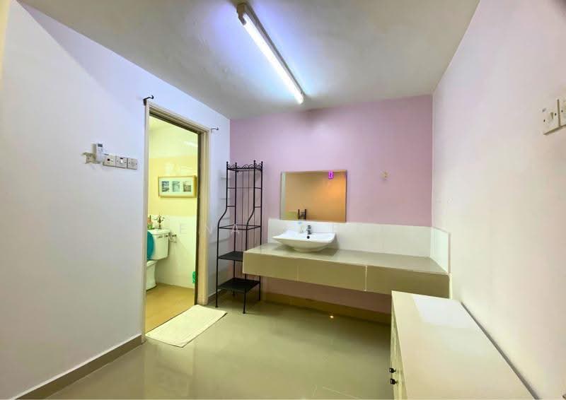 Rumah Teres 2-Tingkat untuk Dijual di Taman Sea (Petaling Jaya) - Lena Green - Bathroom - PropertyGuru.com.my