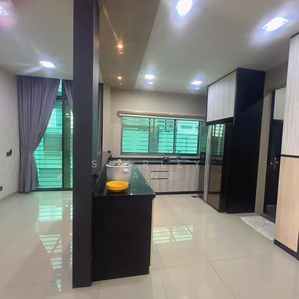 Rumah Kluster untuk Dijual di Masai (Johor) - Shirley Pang - Kitchen - PropertyGuru.com.my