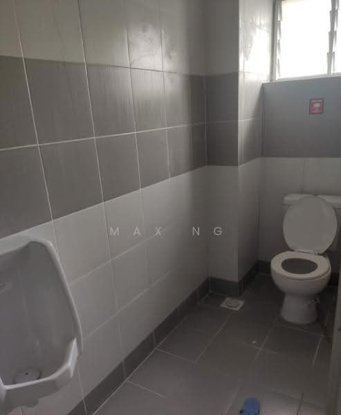 Shop for Sale in Tanjung Tokong (Penang) - Max Ng - Bathroom - PropertyGuru.com.my