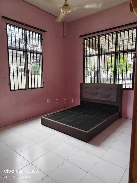 Rumah Teres untuk Disewa di Taman Seri juru (Juru) - Dedi . - Bedroom - PropertyGuru.com.my