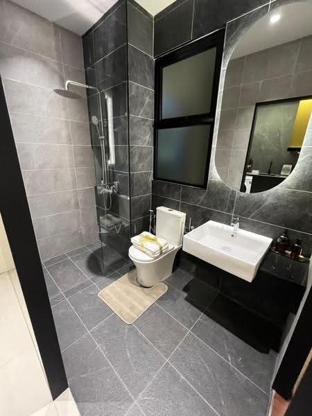 Kediaman Servis untuk Dijual di The Address @ Maxim Pelangi - Alvin Lim - Bathroom - PropertyGuru.com.my