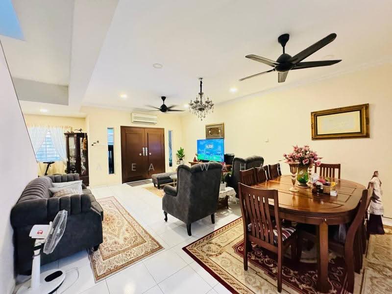 Rumah Teres 2-Tingkat untuk Disewa di Setia Alam (Selangor) - Azean Wahab - Living Room - PropertyGuru.com.my