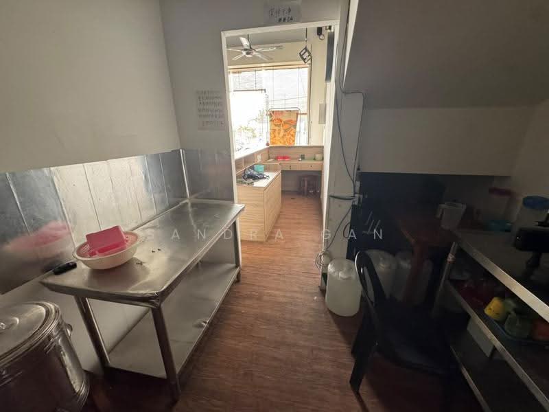 Shop for Rent in Taman Ungku Tun Aminah (Skudai) - Sandra Gan - Kitchen - PropertyGuru.com.my